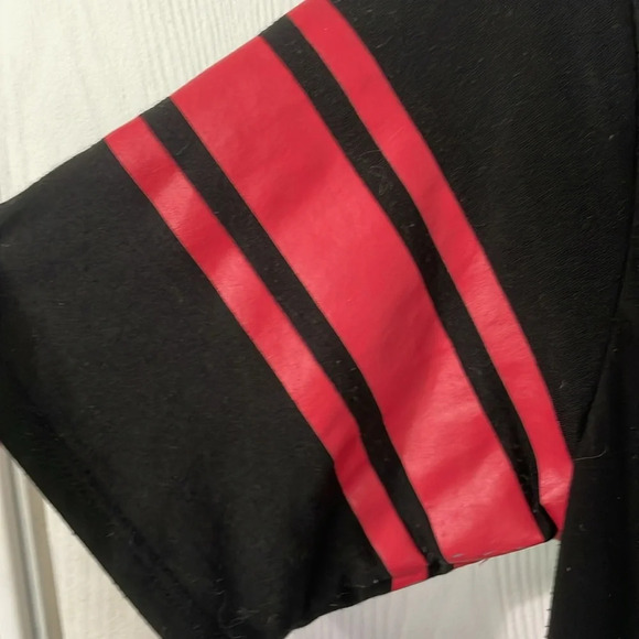 Disney Minnie Mouse Black Short Sleeve Shirt Size Large - Picture 3 of 6